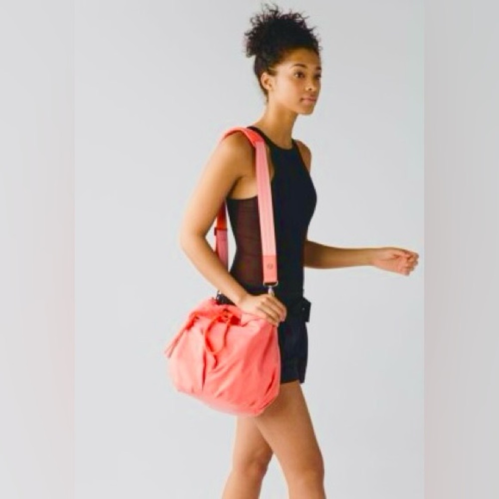 Lululemon Diversity Wanderlust Yoga Bag “Discontinued”
